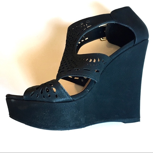 Call it spring womens black wedges in size 7.5 - Picture 8 of 12